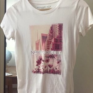 Graphic white T